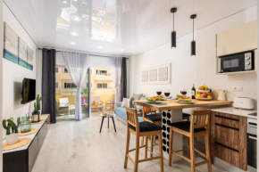 138 LOS ANGELES, Los Cristianos close the Ocean, Arona